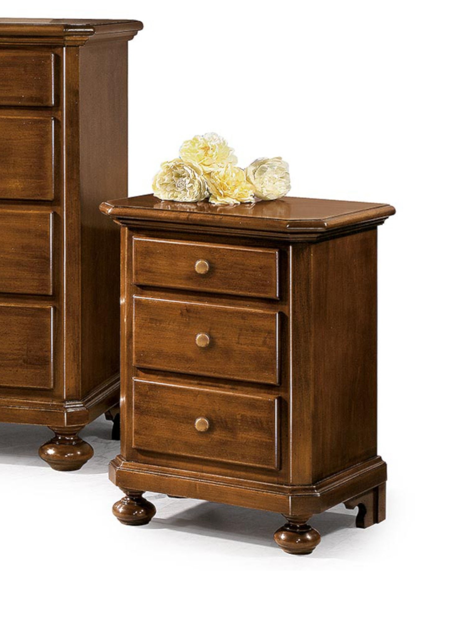 Comodino 3 cassetti noce gambe tornite stile bassano